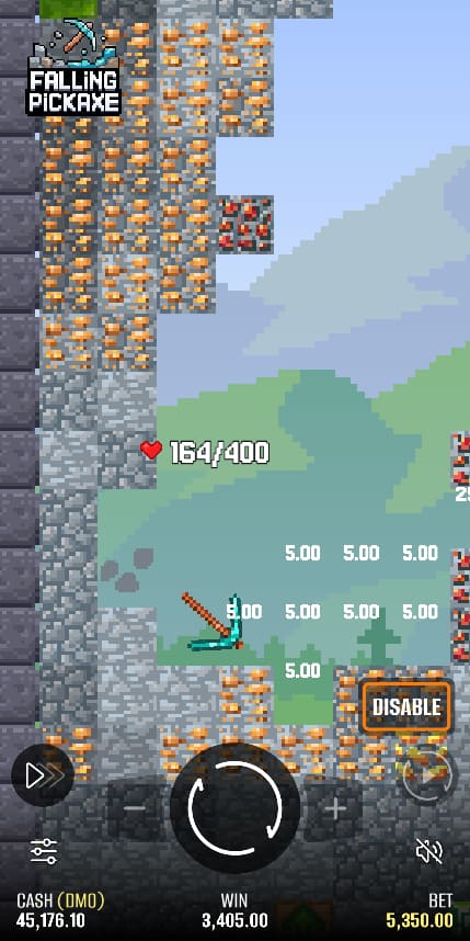 Falling Pickaxe – pickaxe at 164/400 HP, three paylines active at 5.00 each, win of 3,405.00